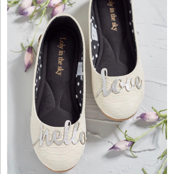 Shoes - Picture 4 of 5